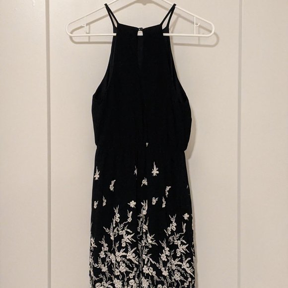 Halter Dress - Picture 2 of 4